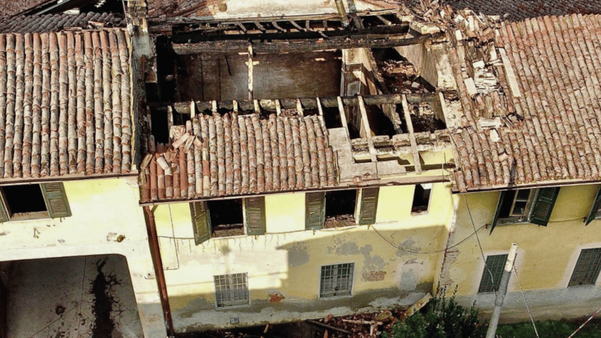 Cantiere reale rifacimento tetto 15