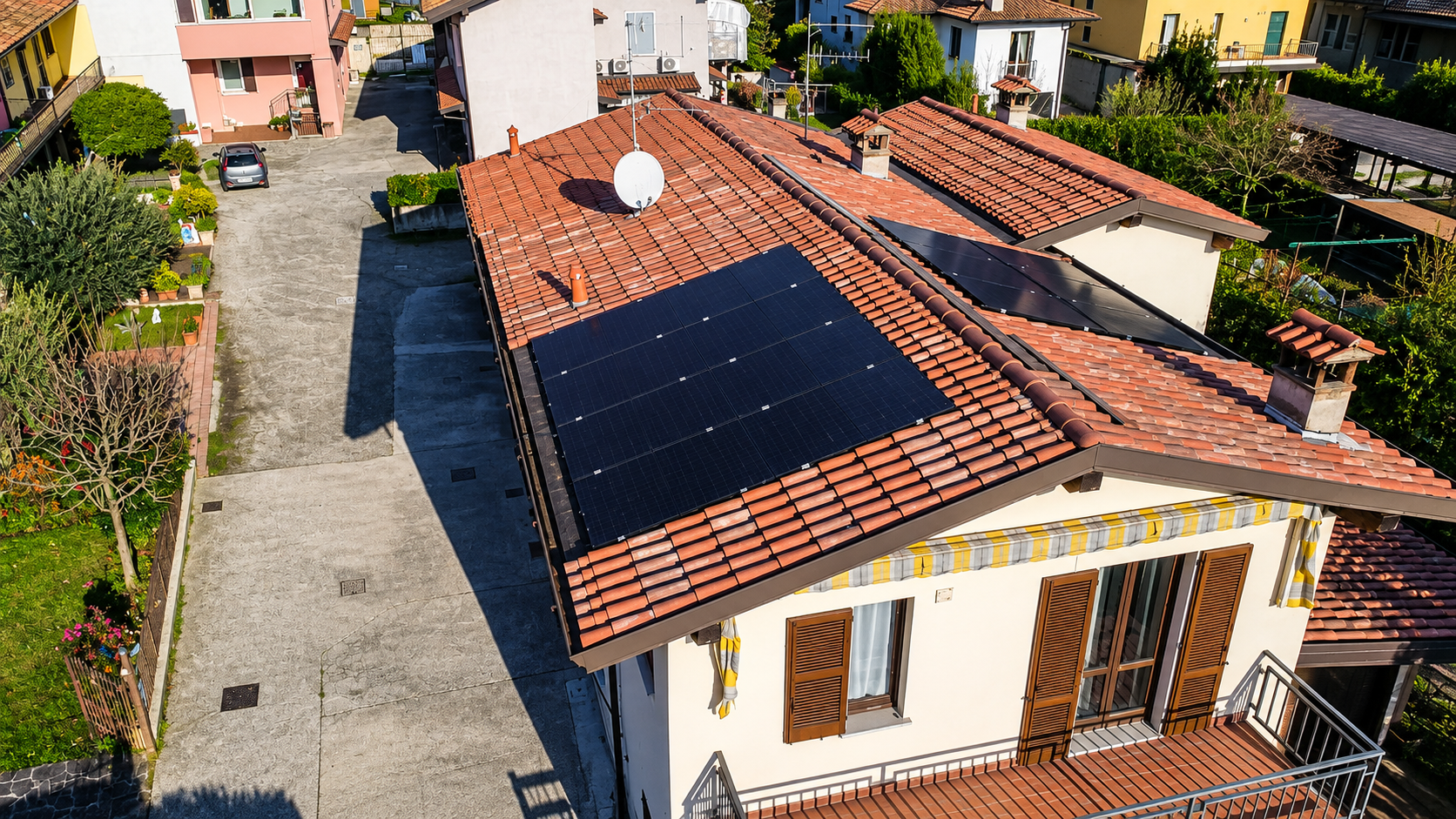 Impianto fotovoltaico su tetto residenziale