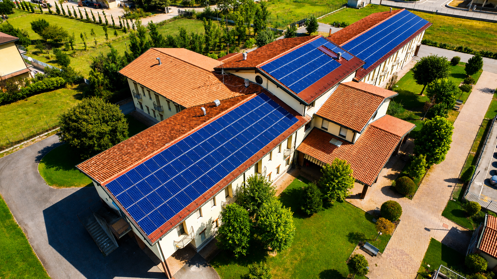 Impianto fotovoltaico su tetto residenziale